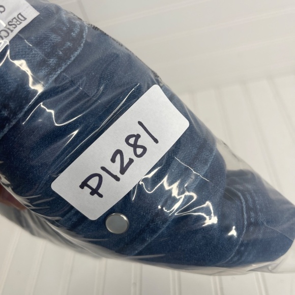 NWT &SONS Trading Co. Sunday Shirt Light Denim Large - Picture 12 of 12